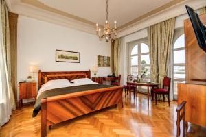 Vittoria Hotel - Guest Reviews