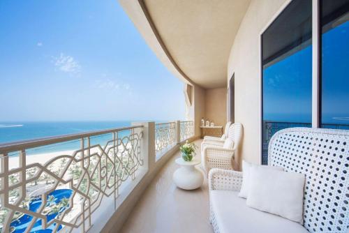Waldorf Astoria Ras Al Khaimah - Culinary Experiences and Dining