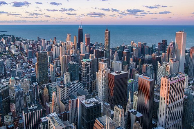 Walking Tour of Chicago's Artsy Cultural Landmarks - The Chicago Cultural Center