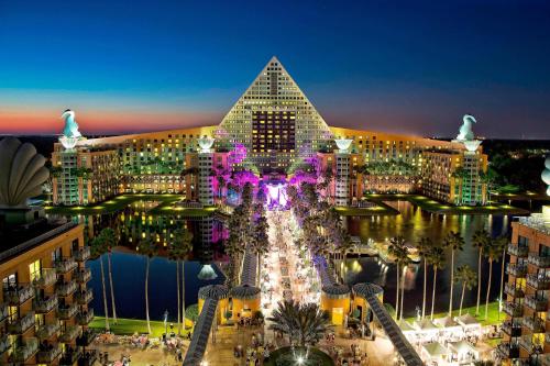 Walt Disney World Swan - Dining Options