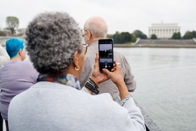 Washington Premier Lunch Cruise - Attire and Accessibility