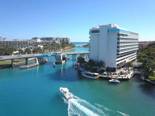 Waterstone Resort & Marina Boca Raton, Curio Collection by Hilton - Property Amenities and Facilities