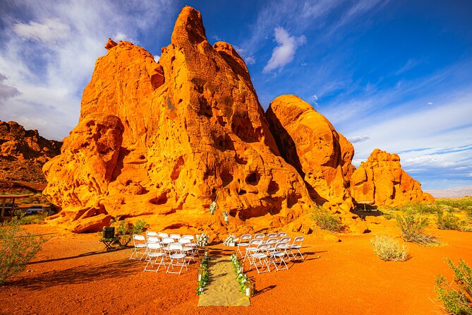Wedding With Photographer in the Valley of Fire - Participant Capacity and Requirements