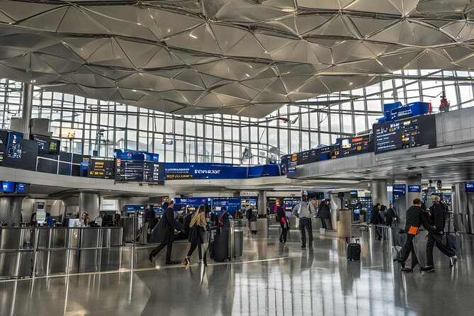 XL Mini Van From EWR Airport to Cape Liberty Cruise Terminal - Operating Hours