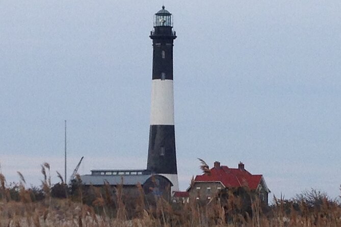 6 Hours Private Lighthouse Tour Fire Island - Exploring the Lighthouse