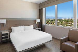 AC Hotel by Marriott Beverly Hills - Guest Experience and Reviews