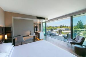 AC Hotel by Marriott Palo Alto - Nearby Attractions and Activities