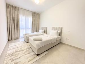 Al Hamra Village Villas- Blue Collection Holiday Homes - Room Amenities