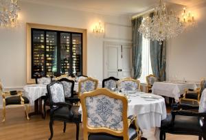 Alexandra Palace - La Maison Younan - Frequently Asked Questions