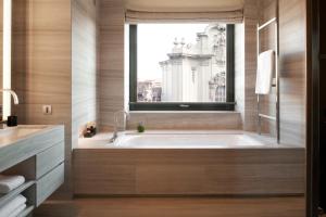 Armani Hotel Milano - Guest Experience and Reviews