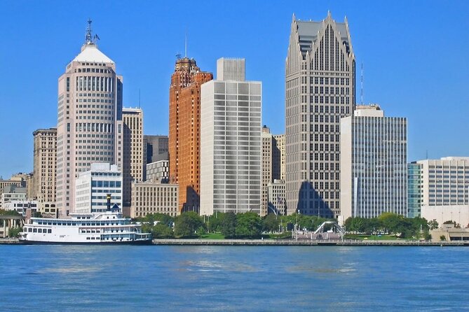 Arrival Private Transfer: Detroit Airport DTW to Detroit in Luxury SUV - Health and Safety Measures in Place