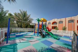 Asfar Resorts Al Ain - Business and Dining Amenities