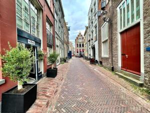 Atelier Raamwerk City Apartments Deventer 125m2! - Dining & Activities