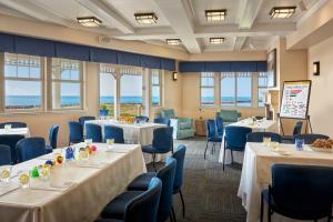 Beach House Half Moon Bay - Hotel Facilities