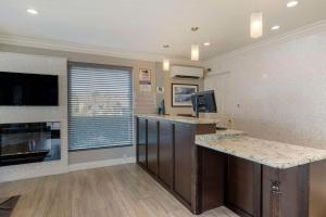 Best Western Orange Plaza - Frequently Asked Questions