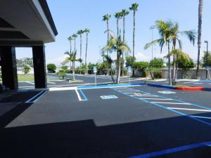Best Western Plus - Anaheim Orange County Hotel - Dining and Culinary Experiences