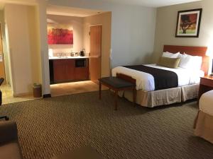 Best Western Plus Arrowhead Hotel - Facilities and Amenities