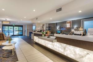 Best Western Plus Stevenson Manor - Exceptional Amenities