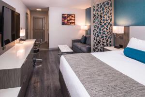 Best Western Plus Temecula Wine Country Hotel & Suites - Accessibility and Facilities