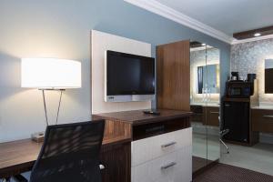 Best Western University Inn Santa Clara - Location and Nearby Attractions