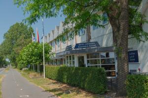 Boutique Hotel Herbergh Amsterdam Airport FREE PARKING - Policies and Additional Information