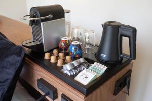 Boutique Park the Swan - Contact and Booking Information