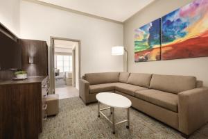 Buena Vista Suites Orlando - Guest Reviews and Ratings