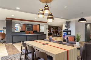 Candlewood Suites Anaheim - Resort Area, an IHG Hotel - Pet-Friendly Policies