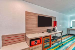 Casa Via Mar Inn, Ascend Hotel Collection - Unique Features and Highlights