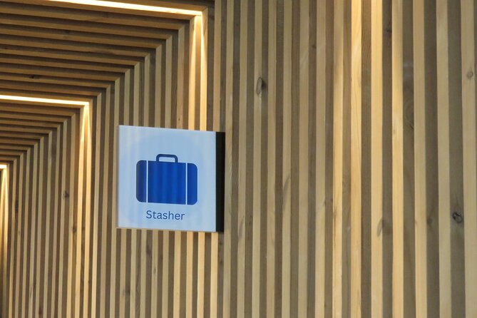 Chicago: Luggage Storage Close to Wrigleyville - Health and Safety Considerations