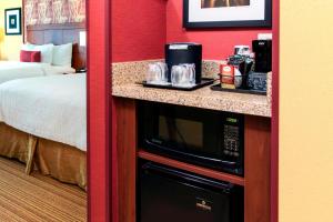Courtyard by Marriott Miami Homestead - House Rules and Policies