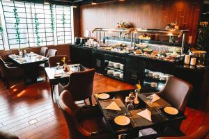 Cristal Hotel Abu Dhabi - Accessibility and Location