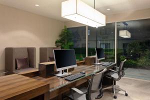 Crowne Plaza Silicon Valley North - Union City, an IHG Hotel - On-Site Facilities