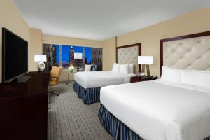 Crowne Plaza Times Square Manhattan, an IHG Hotel - Dining Options