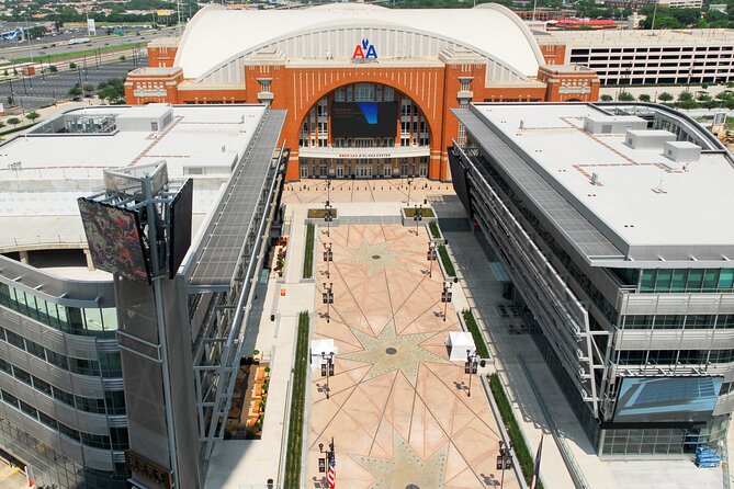 Dallas Mavericks Basketball Game at American Airlines Center - Transportation and Accessibility