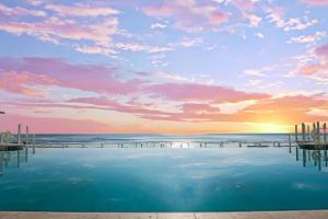 Daytona Grande Oceanfront Resort - Breathtaking Views and Beachfront Access