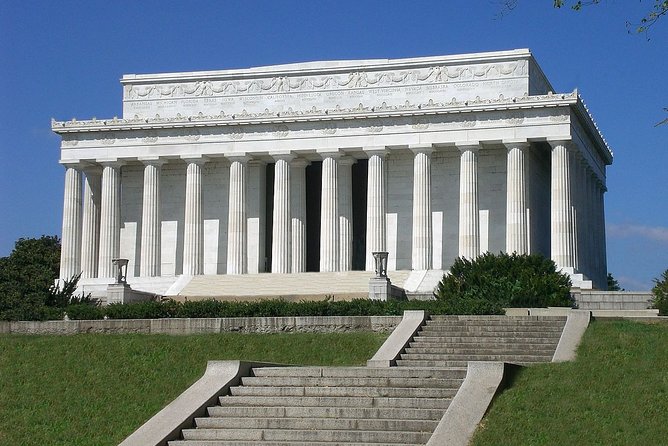 Departure Private Transfer: Washington to Dulles Airport IAD in Business Car - Booking Process and Confirmation