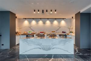 EALA My Lakeside Dream - Adults Friendly - Dining Experiences