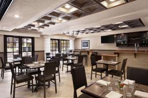 Embassy Suites by Hilton Lompoc Central Coast - Dining and Breakfast Options