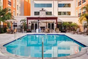 Embassy Suites Valencia - Special Offers and Packages