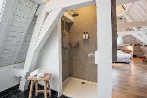 Eye Hotel - Policies and Restrictions