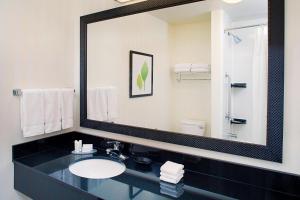 Fairfield Inn & Suites Twentynine Palms - Joshua Tree National Park - Pet-Friendly Policy