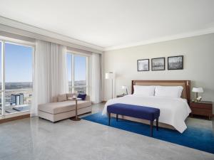 Fairmont Dubai - Dining Experiences