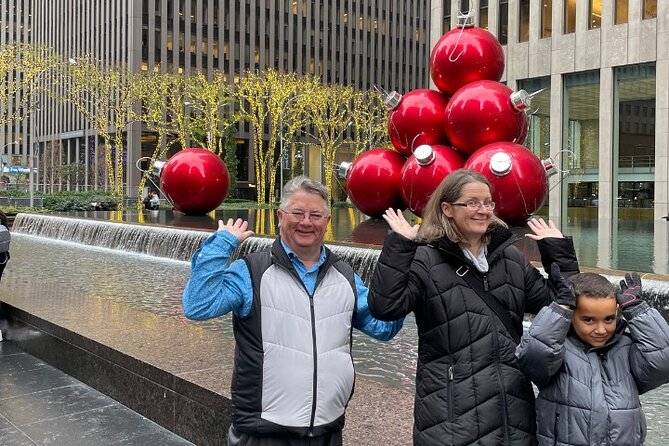 Festive Holiday Trees and Treats Crawl in NYC - Accessibility Features