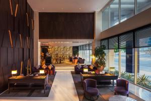 Flora Creek Deluxe Hotel Apartments, Dubai - Convenient for Families and Business