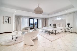 Frond D, Beach Front Villa, Palm Jumeirah - Mint Stay - Luxury Amenities Detailed