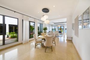 Frond K, Beachfront Signature Villas, Palm Jumeirah - Mint Stay - Guest Policies and Requirements