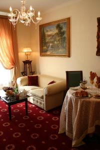 Grand Hotel Palace - Nearby Attractions
