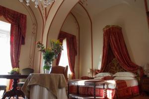 Guarene Castle - Guest Experiences and Testimonials