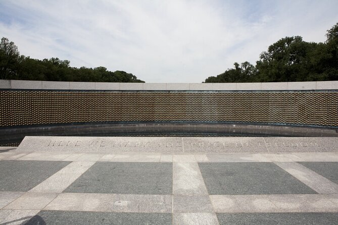 Guided Tour of The National Mall Memorials - What to Expect on the Tour